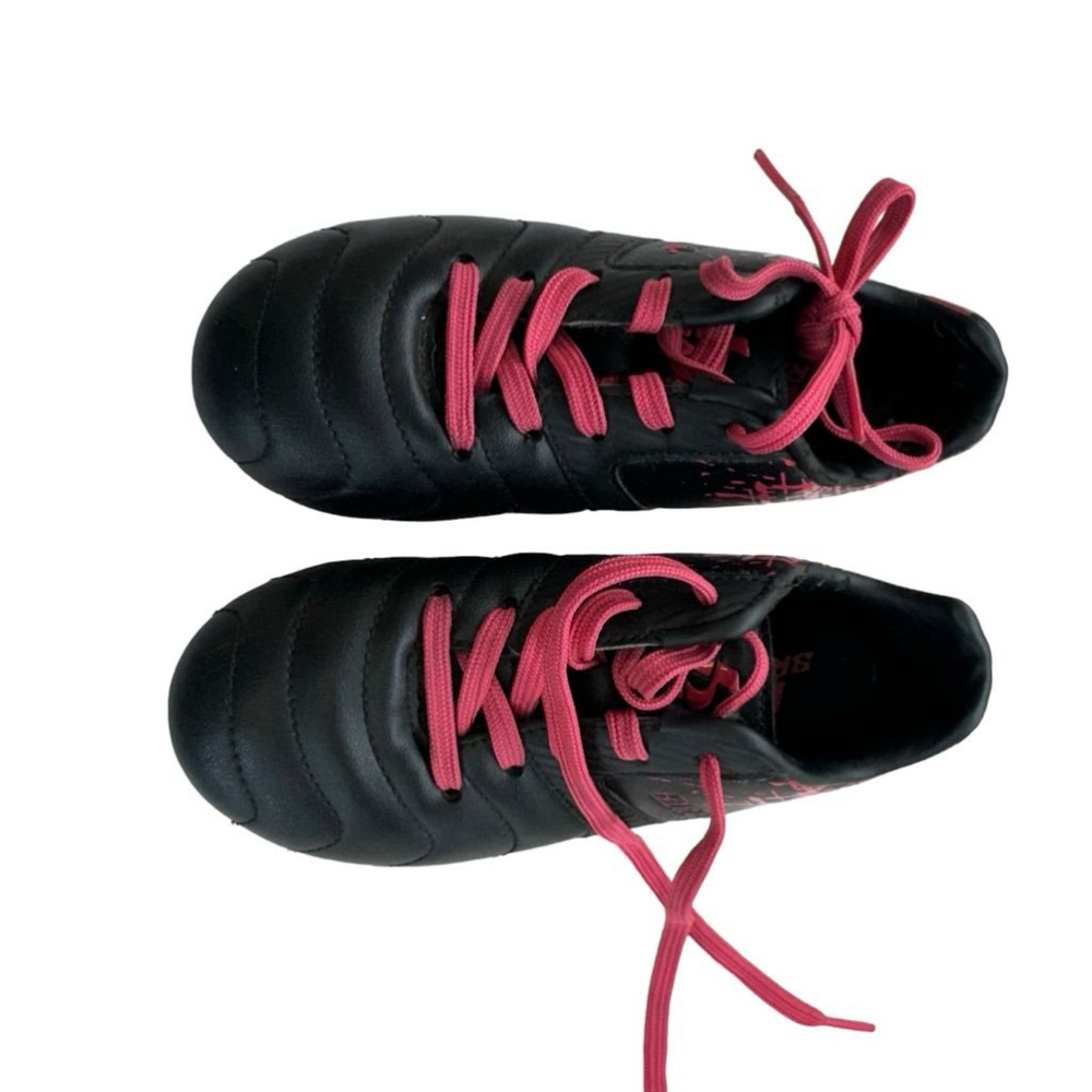 Girls Brava Soccer Cleats Size 11D Black Pink